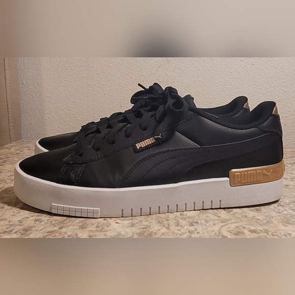 Women's Puma Jada 'Black Rose Gold' Shoes - Picture 3 of 6